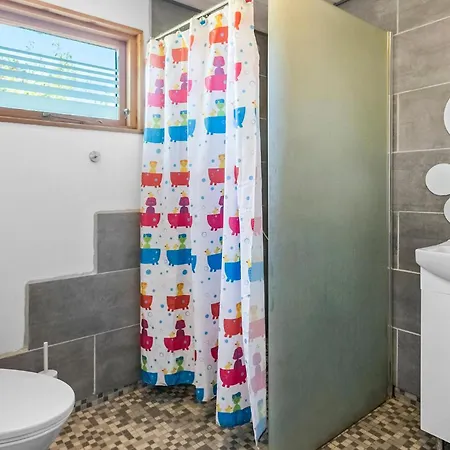 Prázdninový dům 3 Bedroom Lovely In Gedser