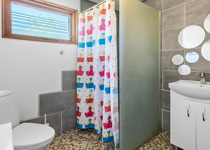 Дом отдыха 3 Bedroom Lovely In Гедсер