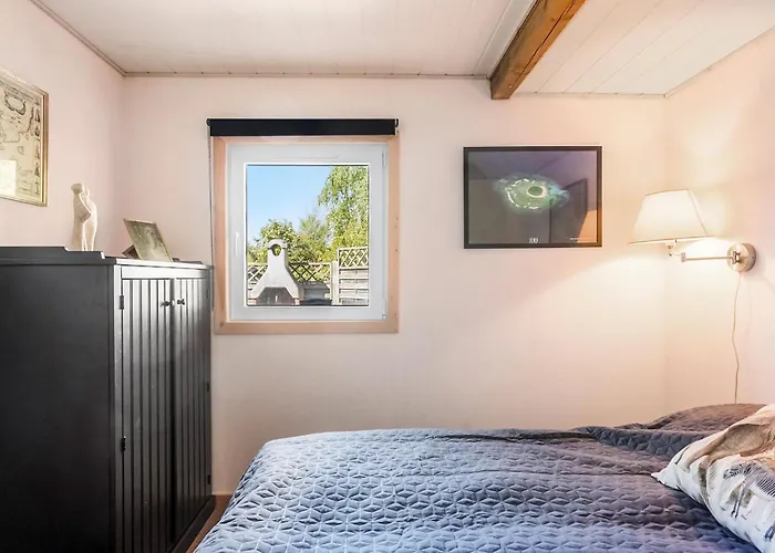 Дом отдыха 3 Bedroom Lovely In
