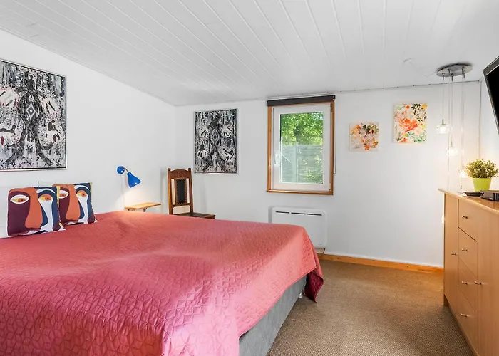 Дом отдыха 3 Bedroom Lovely In