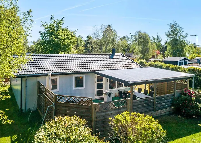 3 Bedroom Lovely In Дом отдыха *